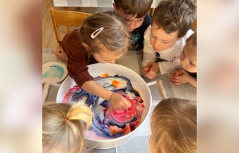 Tygryski eksperymentują i odkrywają świat przez zmysły 