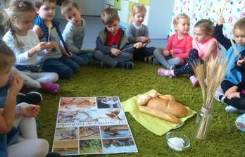Jak powstaje chleb? z wizytą w piekarni u Biedronek
