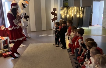 Wizyta Mikołaja w grupie Żabki i Tygryski